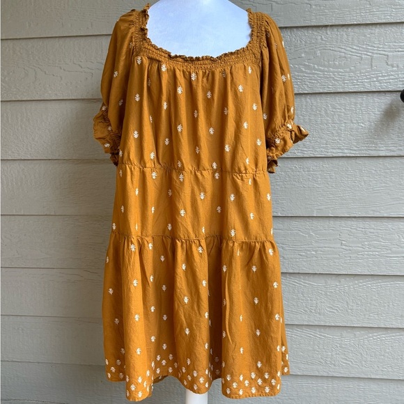 Old Navy Women Milkmaid Mini Dress Tiered Dainty Floral Embroidery Mustard sz 2X - Picture 9 of 12